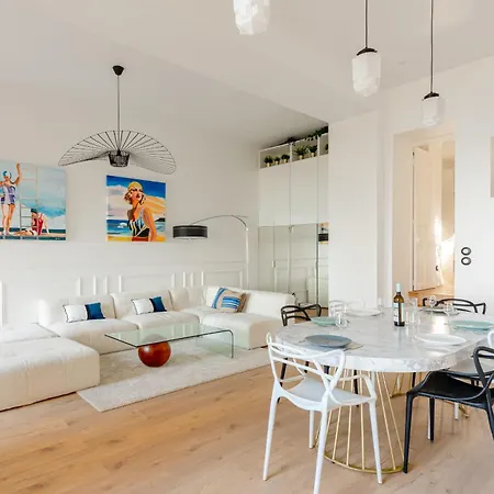 Aroha With Terrasse And Sea View In Apartment *